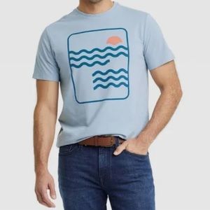 Men’s short sleeve graphic tee foggy blue NWT